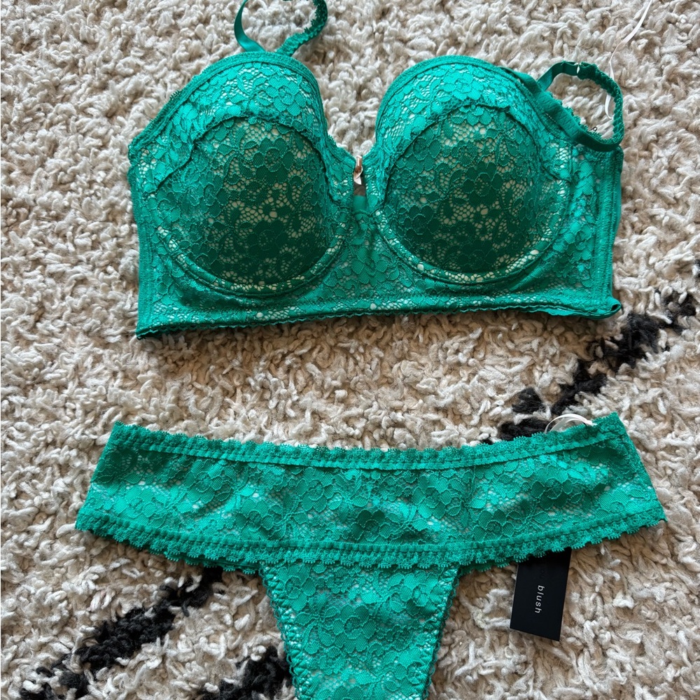 Green Lace Lingerie Set